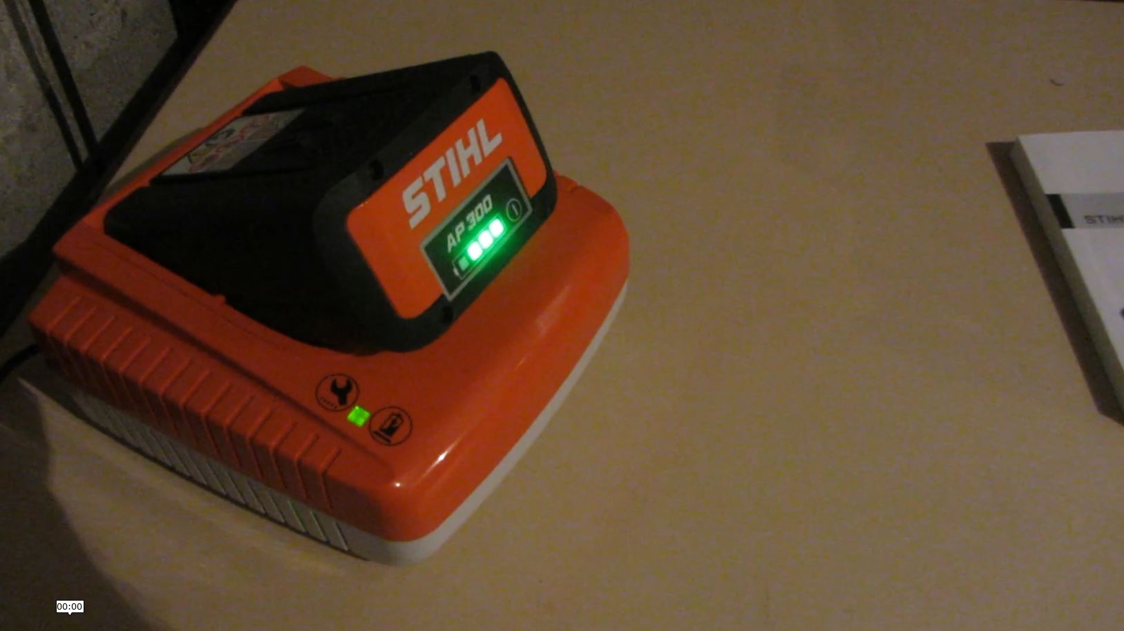 Chargeur Rapide STIHL AL 500 D'origine Pour Batteries Lithium-ion (Ak, Ap, Ar) - Neuf Sous Emballage